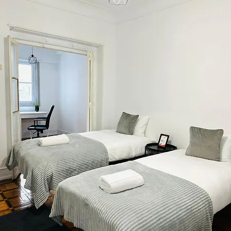 Luxury Next Attractions And Station Hostel