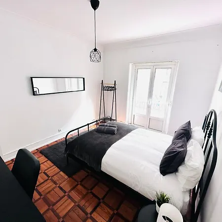 Luxury Next Attractions And Station Lissabon