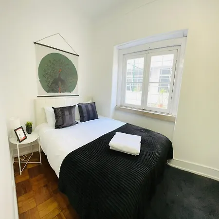 Luxury Next Attractions And Station Hostel Lissabon