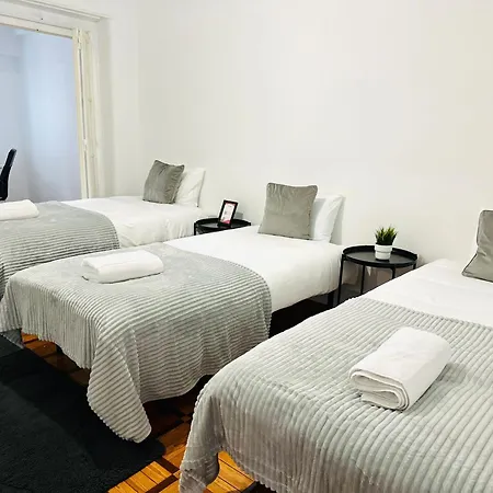 Luxury Next Attractions And Station Hostel *